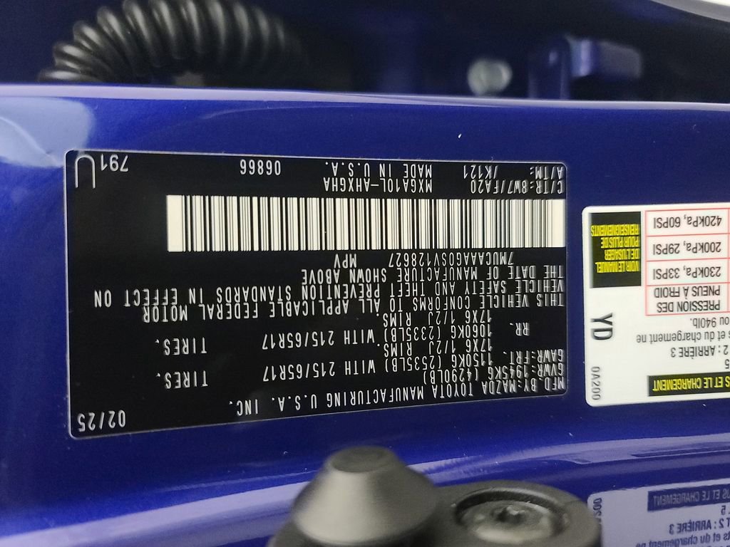 Used 2025 Toyota Corolla Cross LE image 39