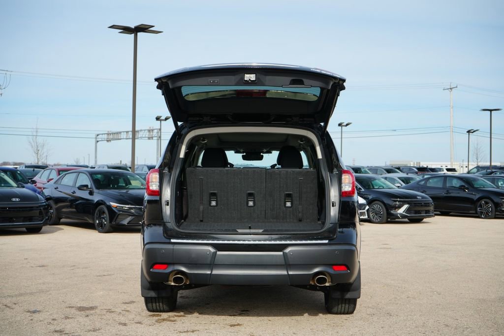 Used 2023 Subaru Ascent Limited w/ Technology Package image 11