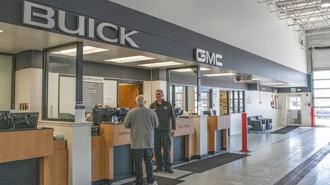 Certified 2022 Chevrolet Silverado 1500 LT w/ Z71 Off-Road Package image 15