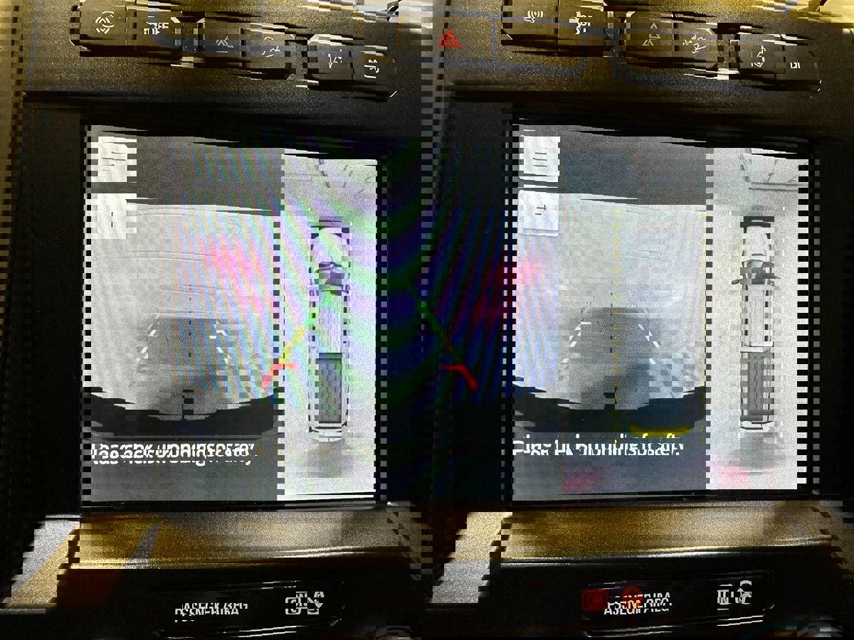 Used 2021 Ford F350 Lariat image 39