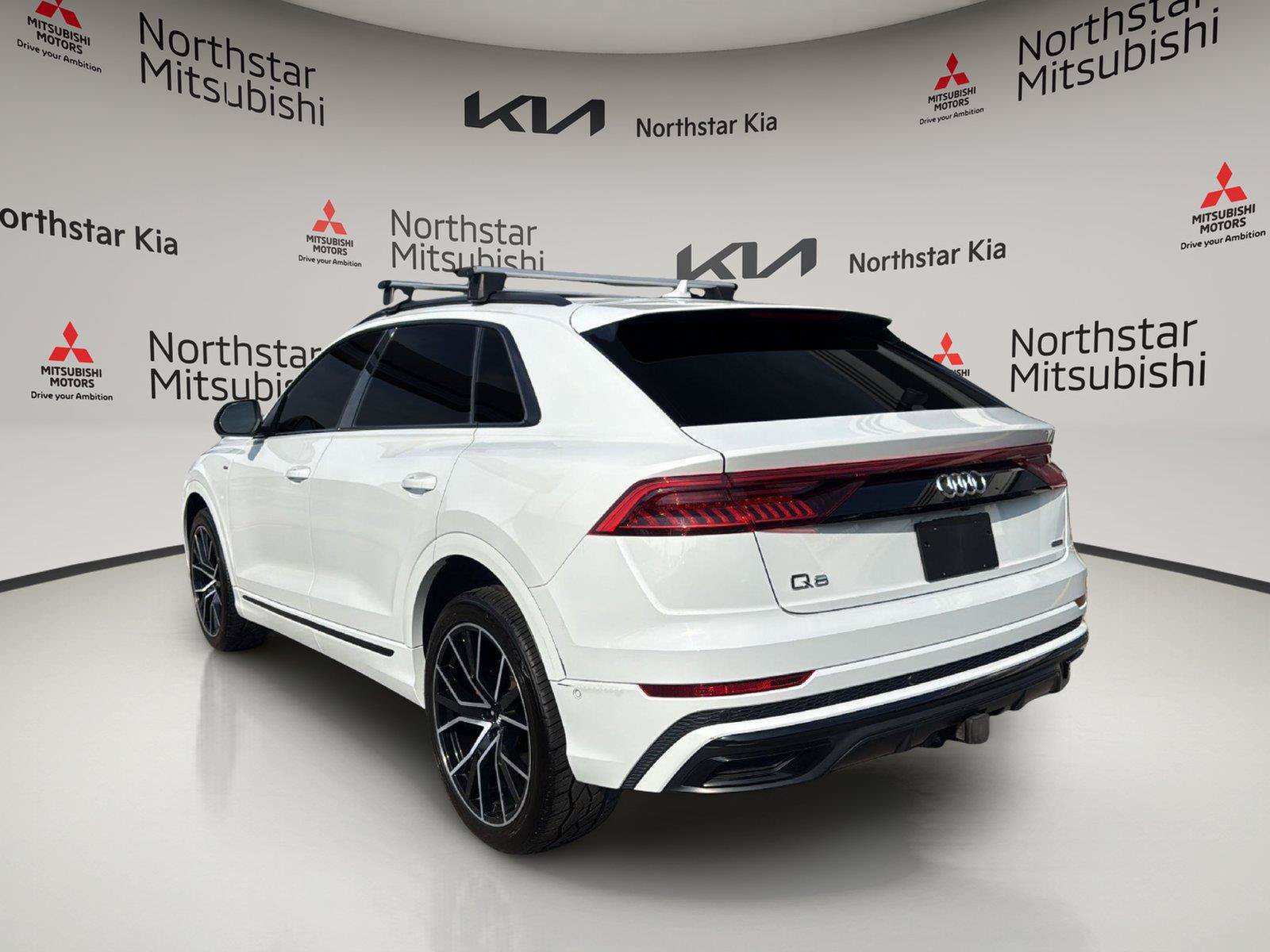 Used 2019 Audi Q8 Premium Plus w/ Premium Plus AWD/4WD image 4