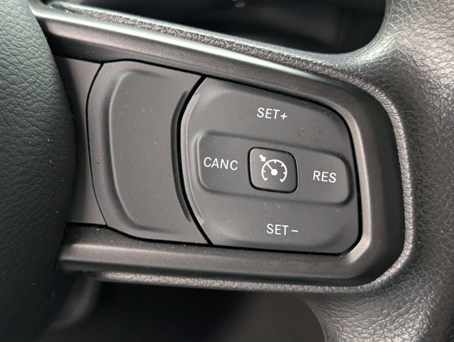 Used 2024 Jeep Gladiator Sport AWD/4WD image 18