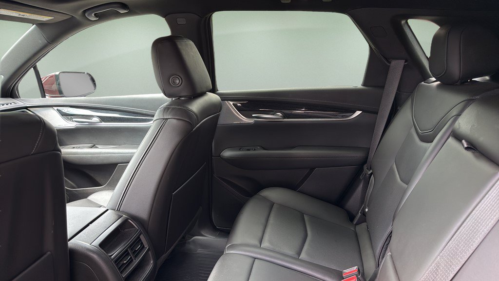Certified 2023 Cadillac XT5 Premium Luxury AWD/4WD image 18
