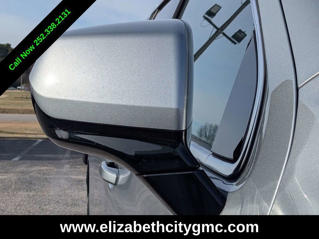 Used 2024 GMC Yukon XL SLE w/ Gmc Pro Safety Plus Package image 11