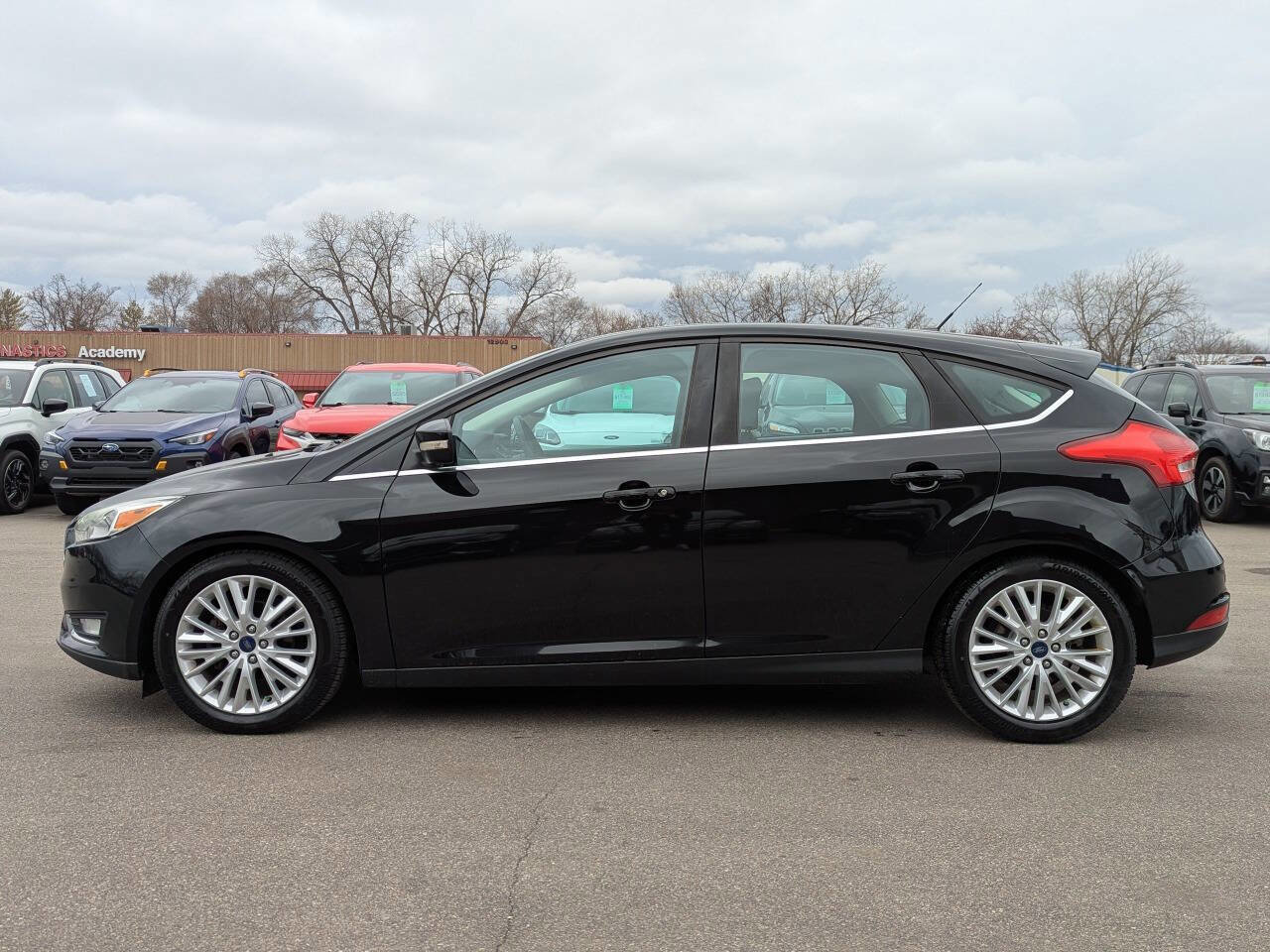 Used 2016 Ford Focus Titanium w/ Titanium Technology Package image 8