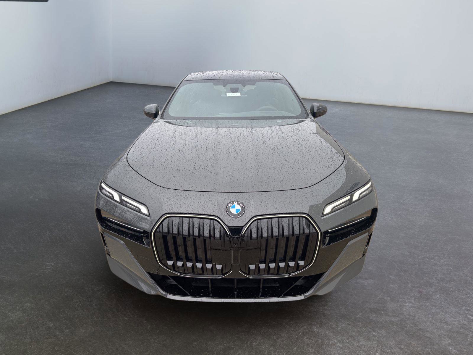 New 2026 BMW 740i xDrive AWD/4WD image 10