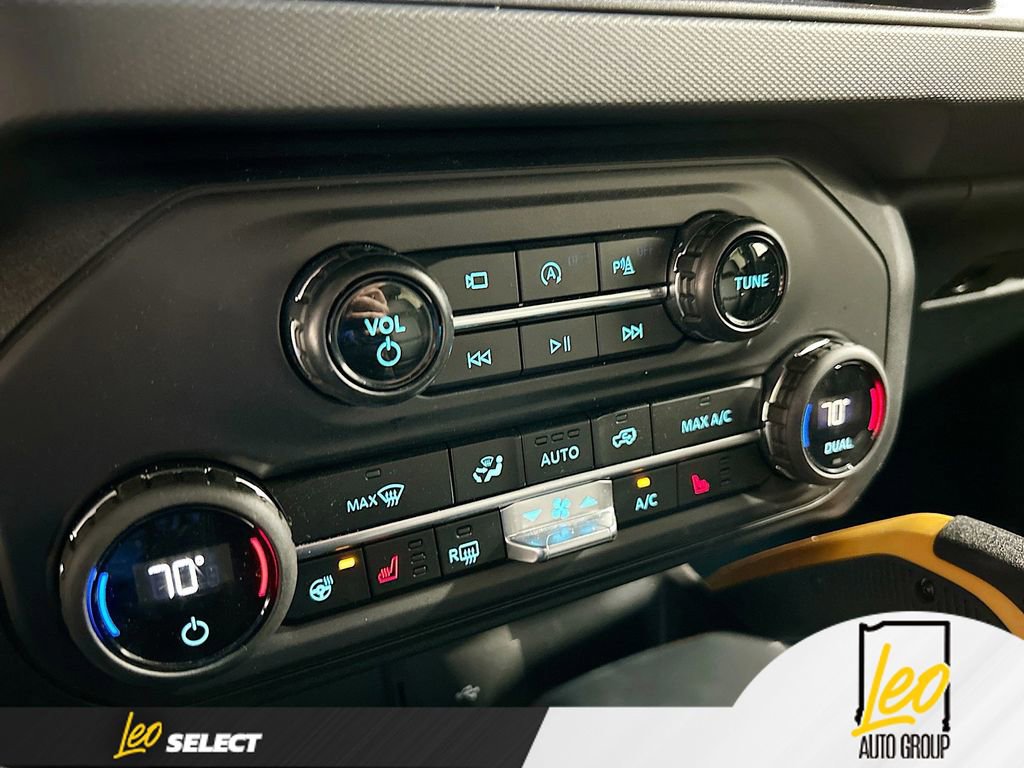 Used 2024 Ford Bronco Badlands image 16