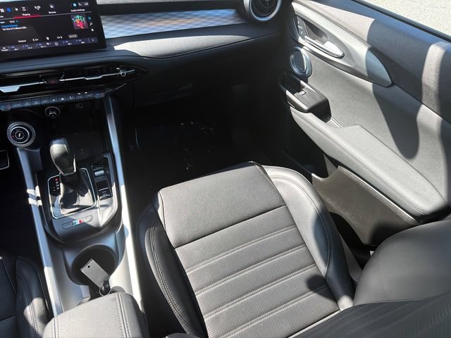 Used 2024 Alfa Romeo Tonale Veloce AWD/4WD image 19