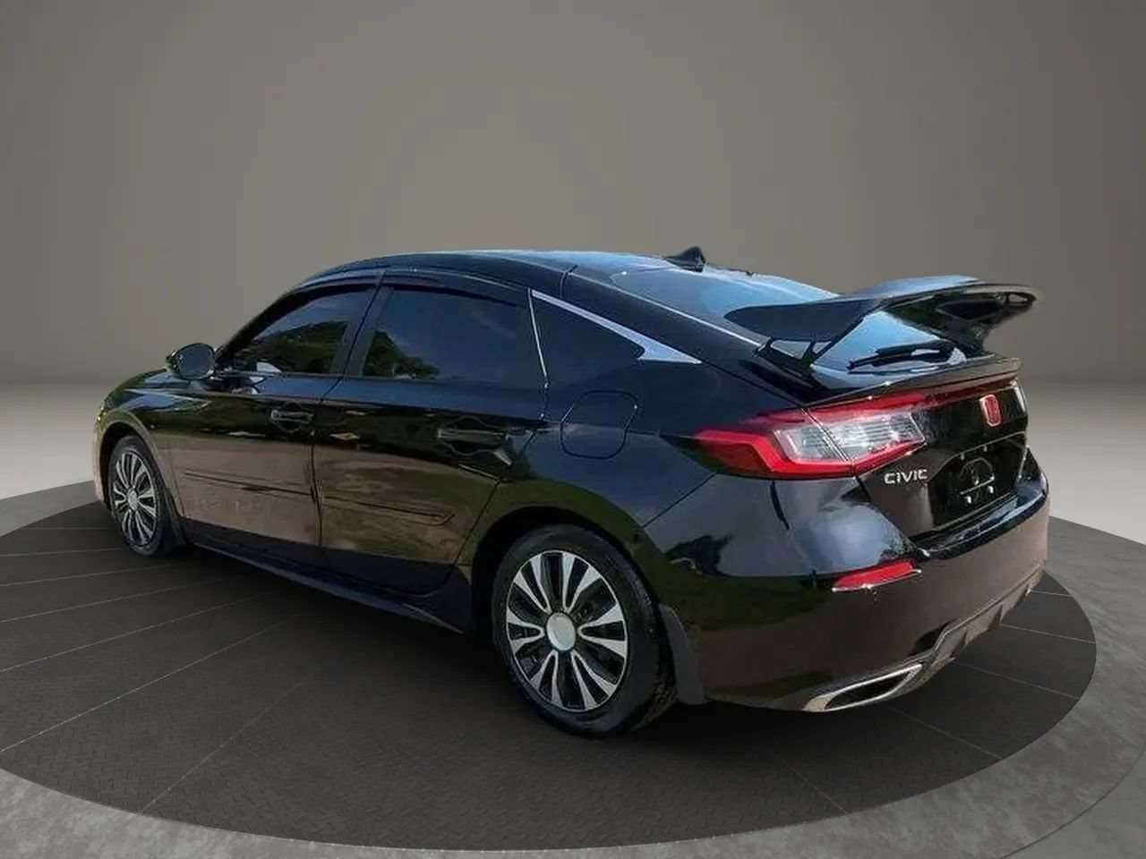 Used 2022 Honda Civic Sport Touring image 2