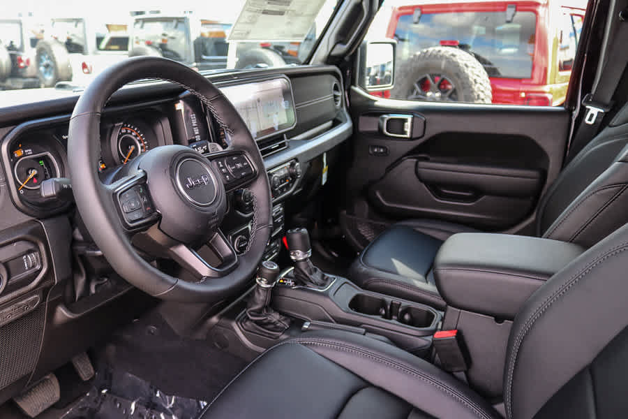 New 2027 Jeep Wrangler Unlimited Rubicon 392 AWD/4WD image 18