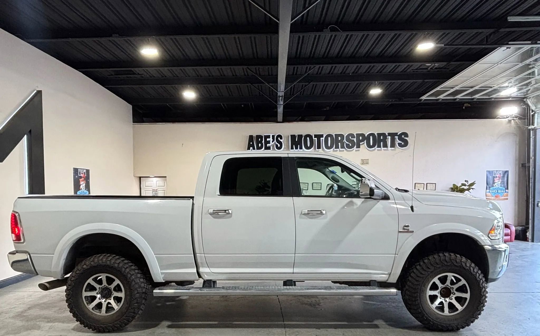Used 2017 RAM 2500 Laramie image 4