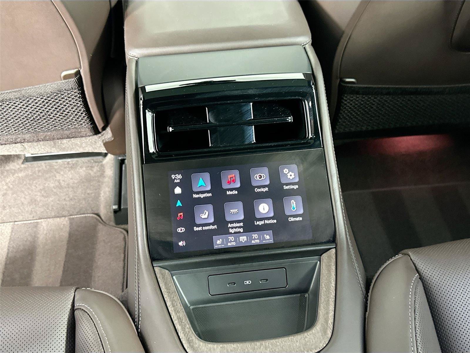 Certified 2025 Porsche Panamera 4 AWD/4WD image 37