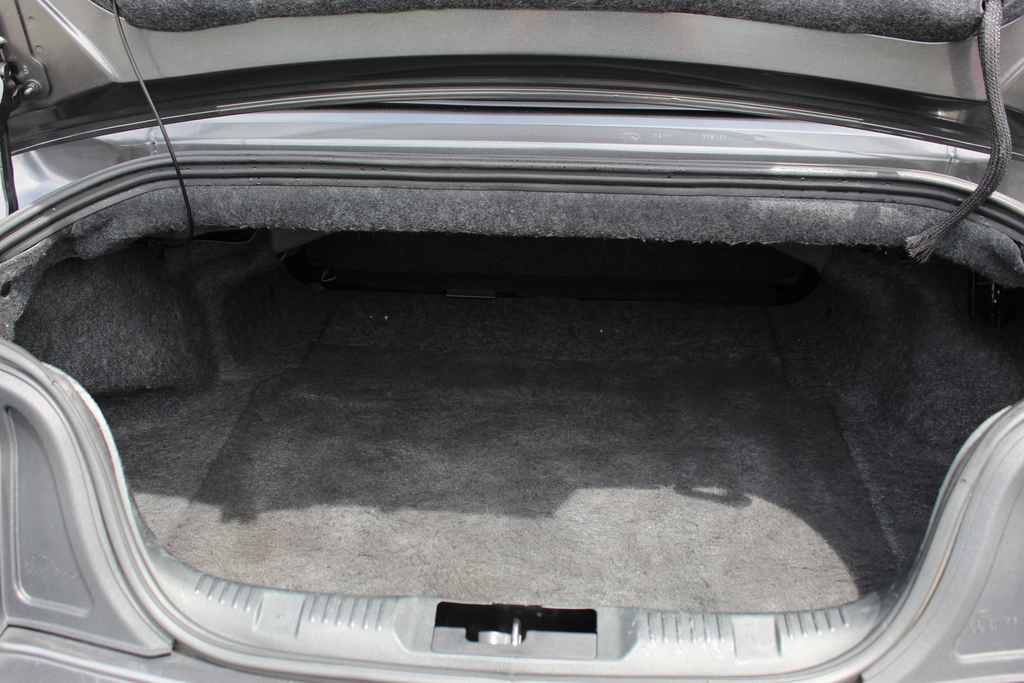 Used 2018 Ford Mustang Premium RWD image 8