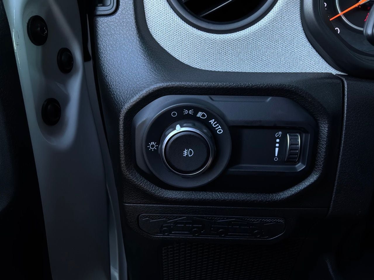 Used 2025 Jeep Wrangler Unlimited Sport AWD/4WD image 20