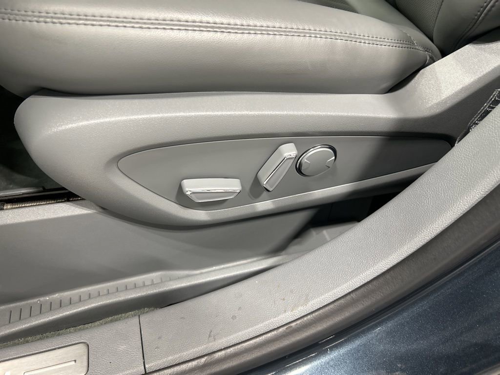 Certified 2022 Lincoln Nautilus Reserve image 11