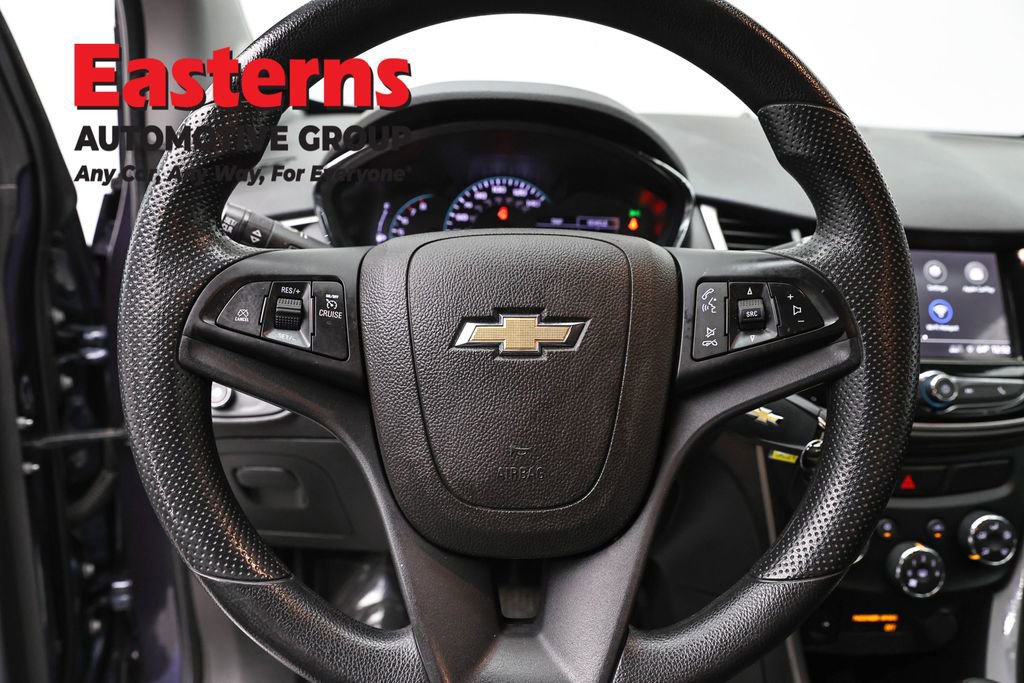Used 2019 Chevrolet Trax LT FWD image 10