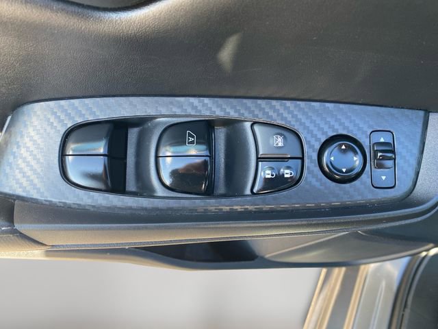 Used 2025 Nissan Sentra S w/ Lighting Package image 17