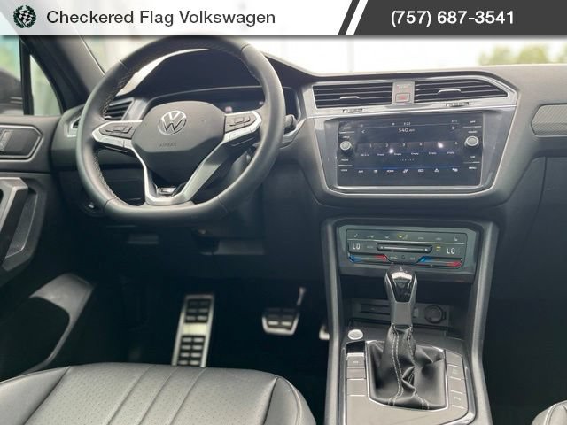 Used 2023 Volkswagen Tiguan SE R-Line FWD image 30
