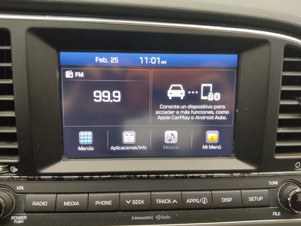 Used 2017 Hyundai Elantra SE image 25