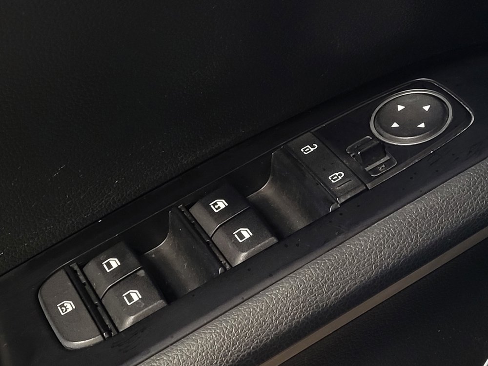 Used 2021 Kia Soul LX FWD image 27