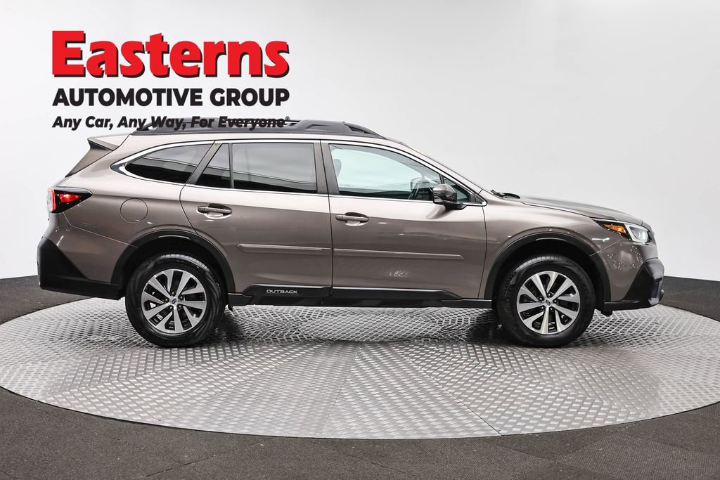 Used 2022 Subaru Outback Premium AWD/4WD image 4