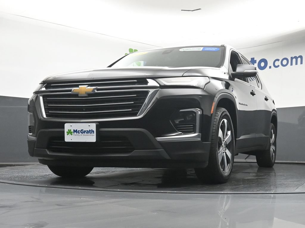 Used 2023 Chevrolet Traverse LT w/ LT Premium Package AWD/4WD image 7