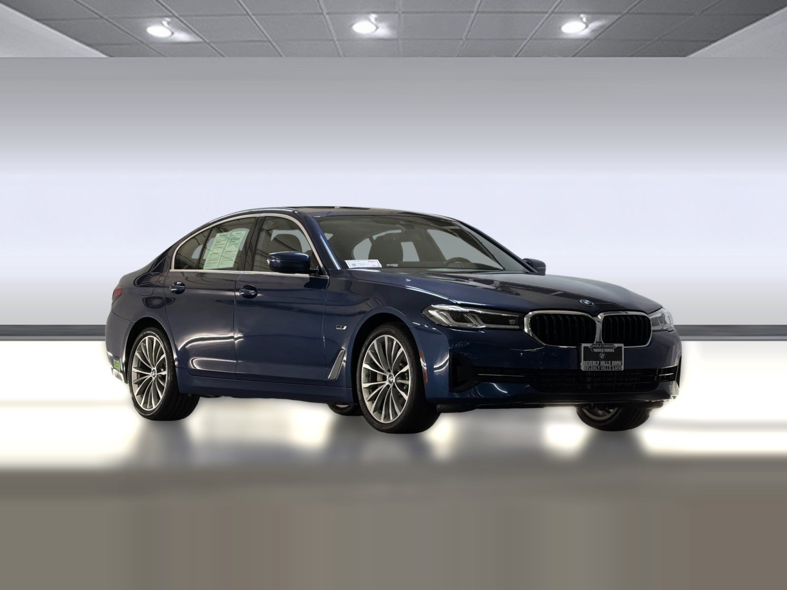 Used 2023 BMW 530e w/ Premium Package image 6