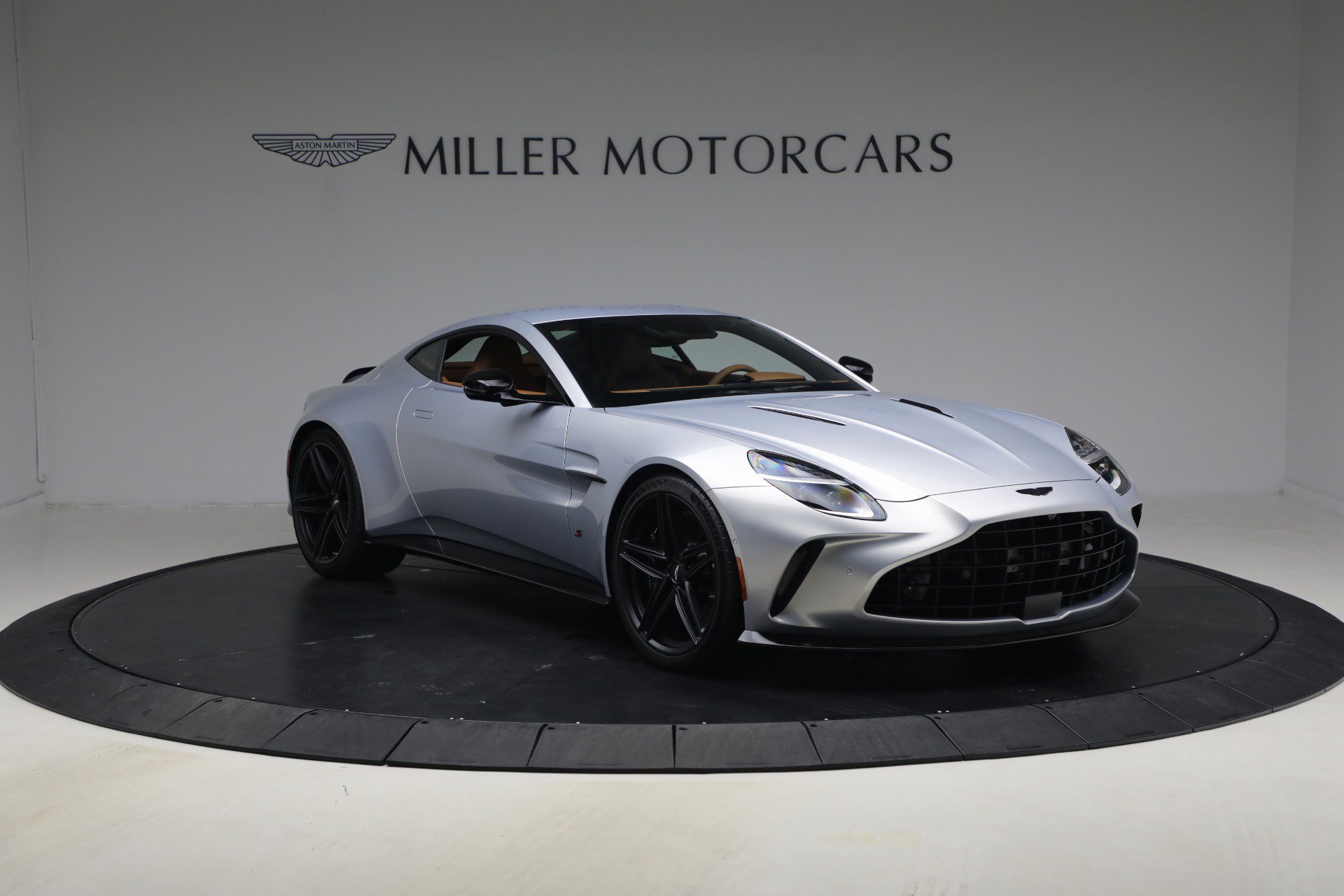 New 2026 Aston Martin V8 Vantage S image 11