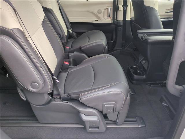 Used 2026 Toyota Sienna Limited AWD/4WD image 22