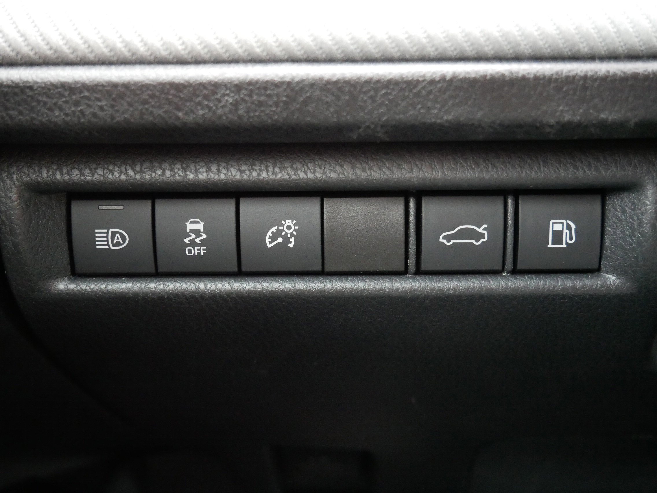 Certified 2025 Toyota Camry SE w/ Convenience Package image 26