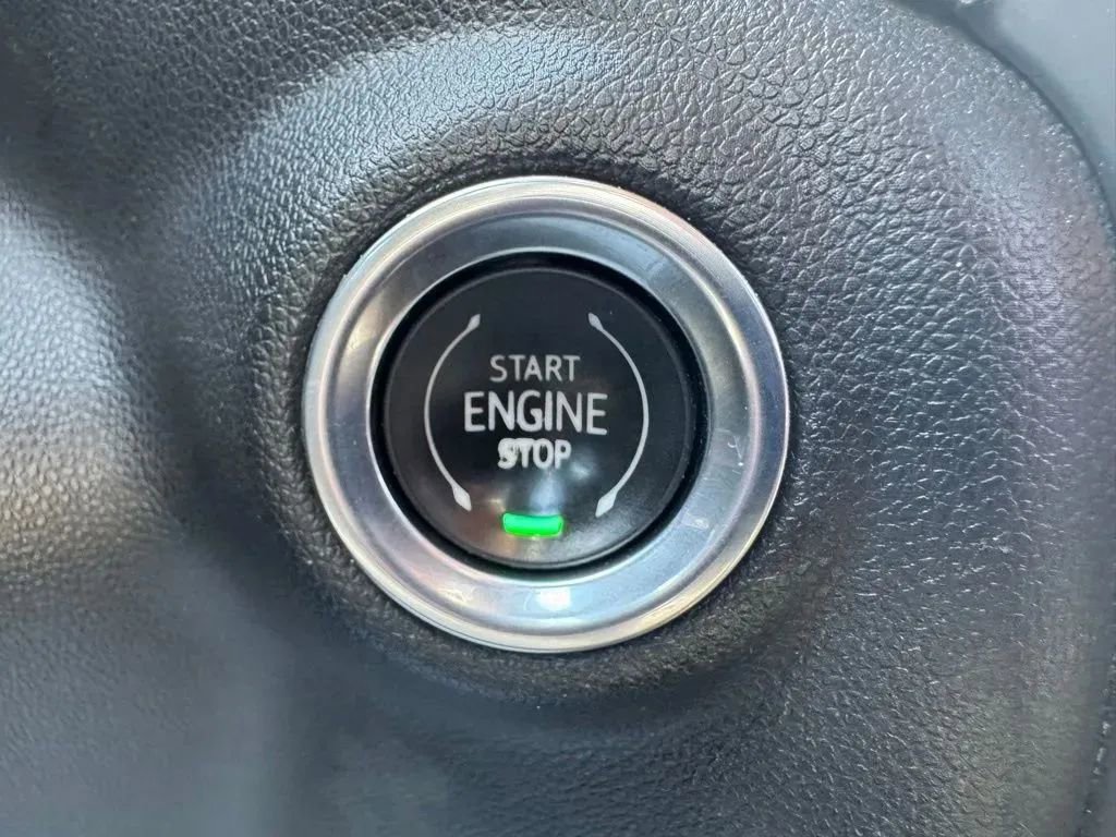 Used 2020 GMC Sierra 1500 Denali w/ Driver Alert Package II AWD/4WD image 27