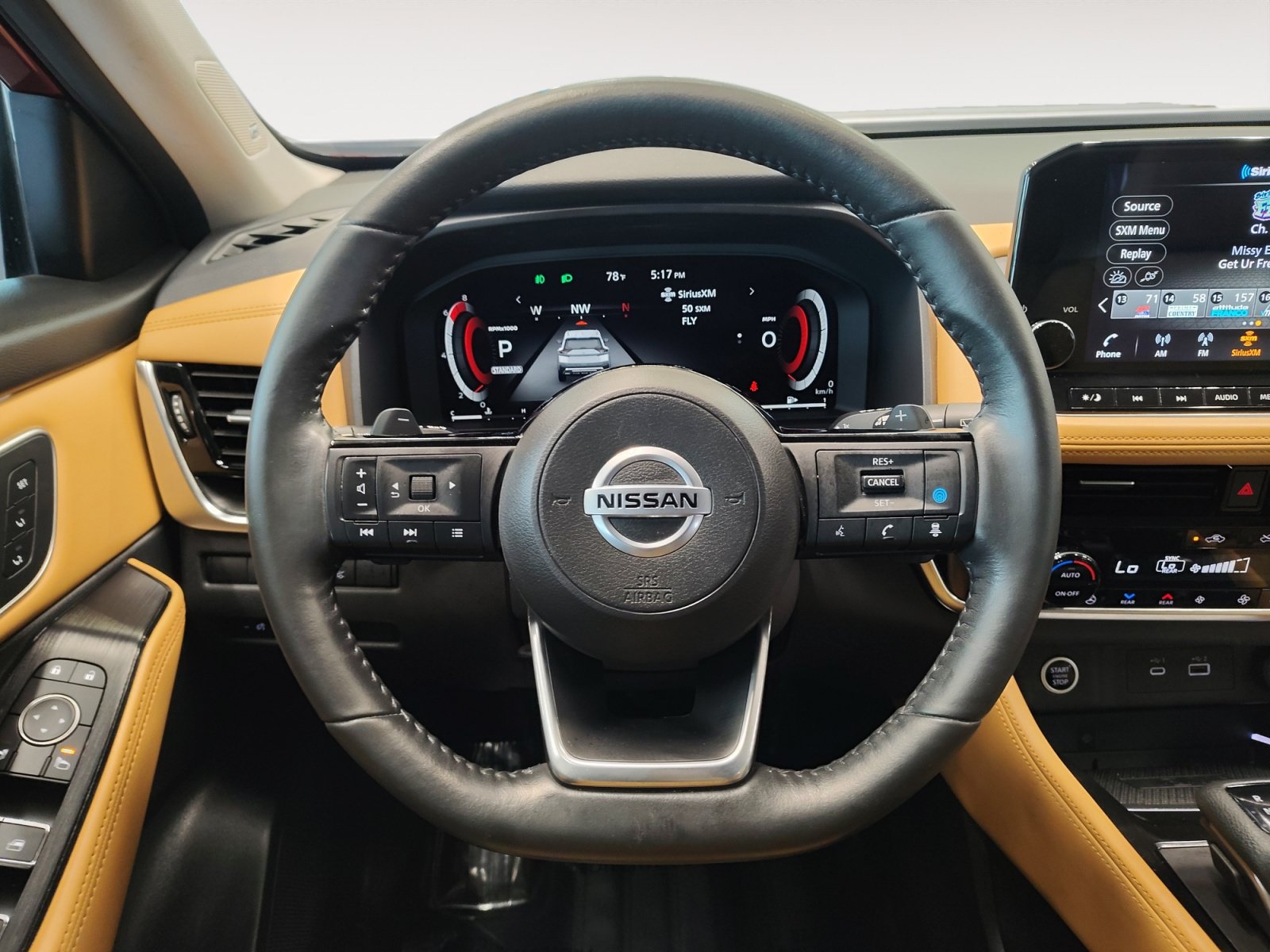 Used 2021 Nissan Rogue Platinum FWD image 15