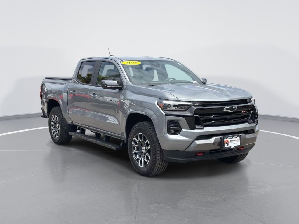 Used 2025 Chevrolet Colorado Z71 w/ Technology Package AWD/4WD image 1