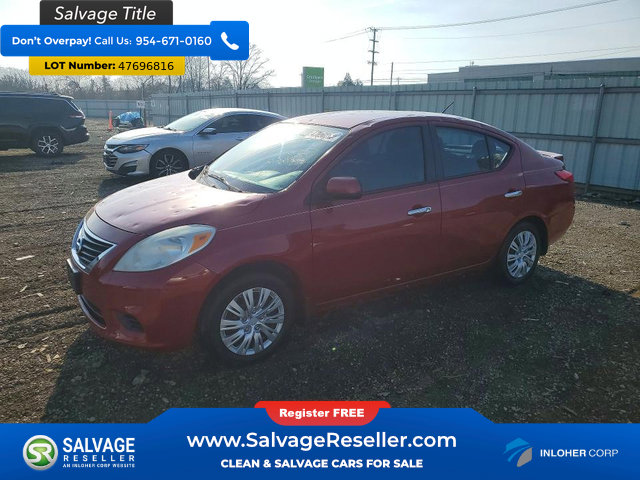 Used 2013 Nissan Versa SV image 1