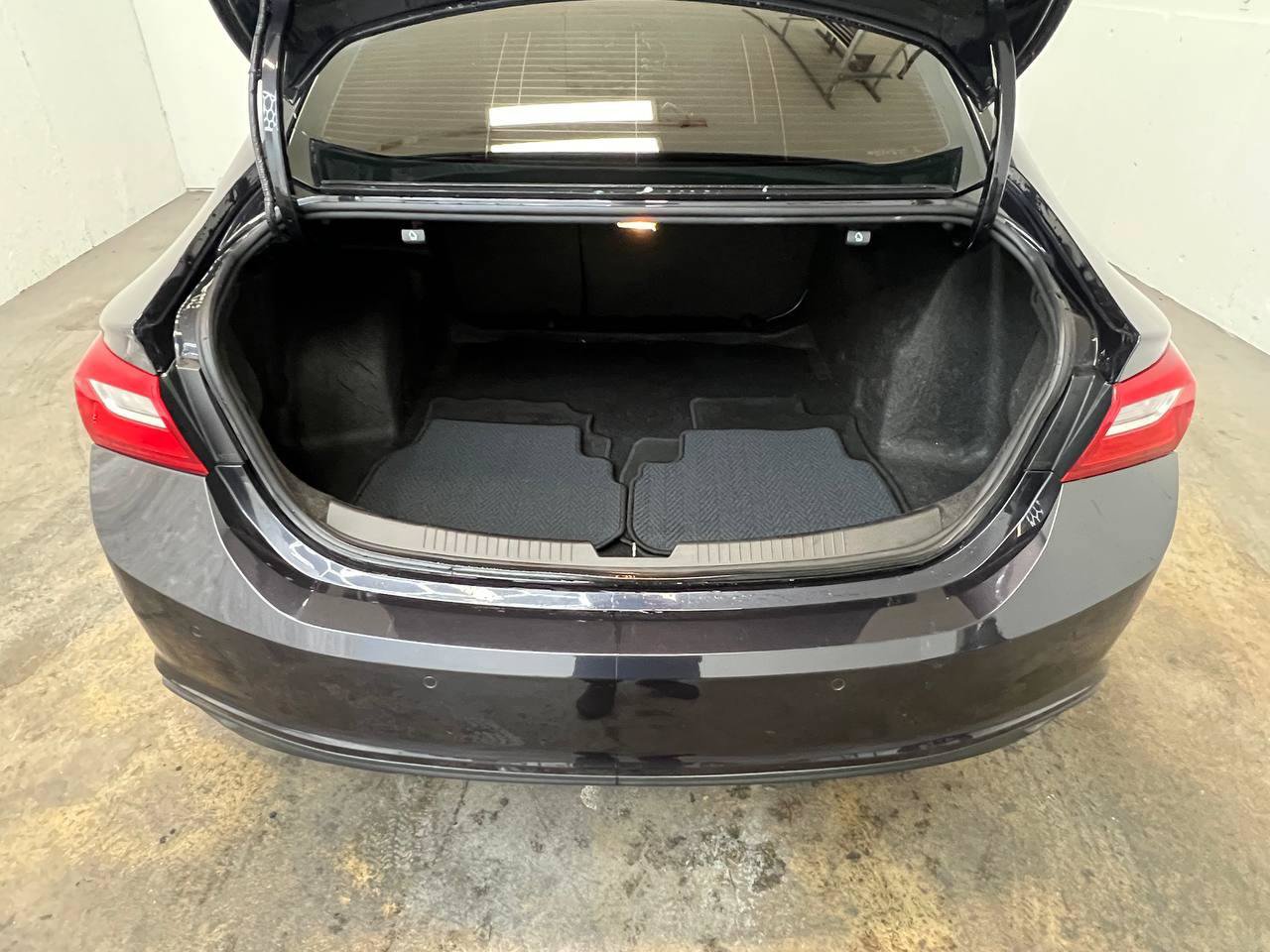 Used 2022 Chevrolet Malibu LS FWD image 26