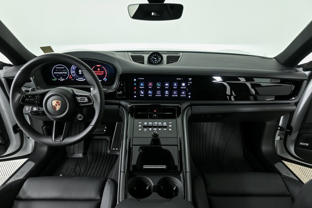 New 2025 Porsche Panamera image 19