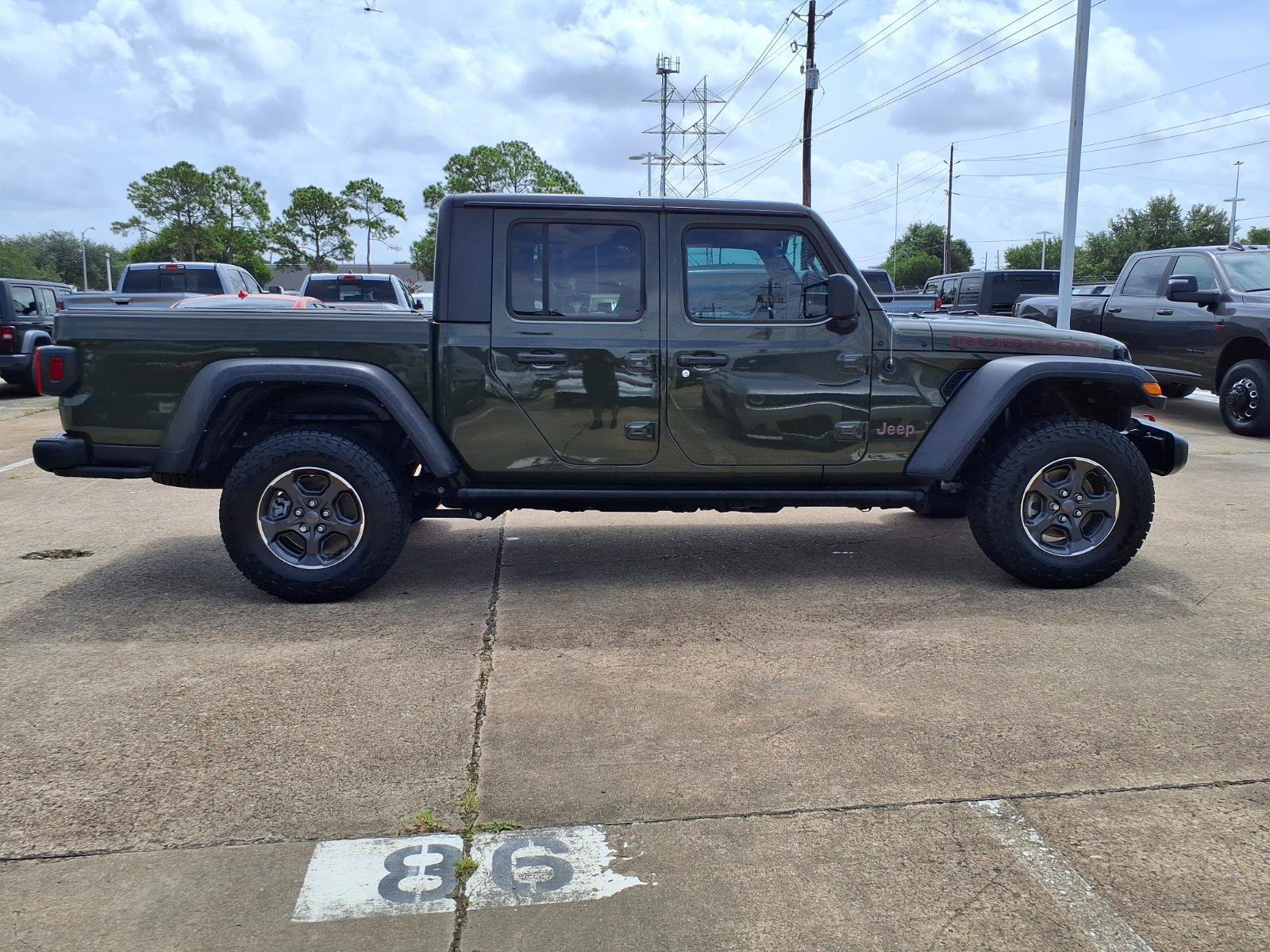 Used 2023 Jeep Gladiator Rubicon AWD/4WD image 28