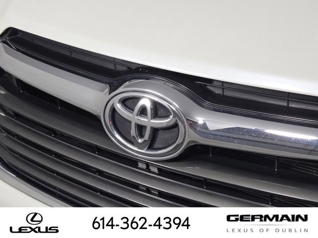 Used 2014 Toyota Highlander XLE AWD/4WD image 12