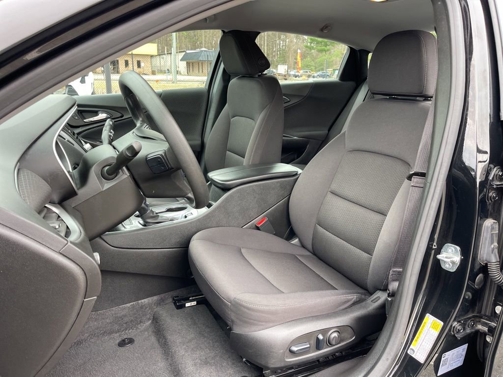 Used 2024 Chevrolet Malibu LT image 19