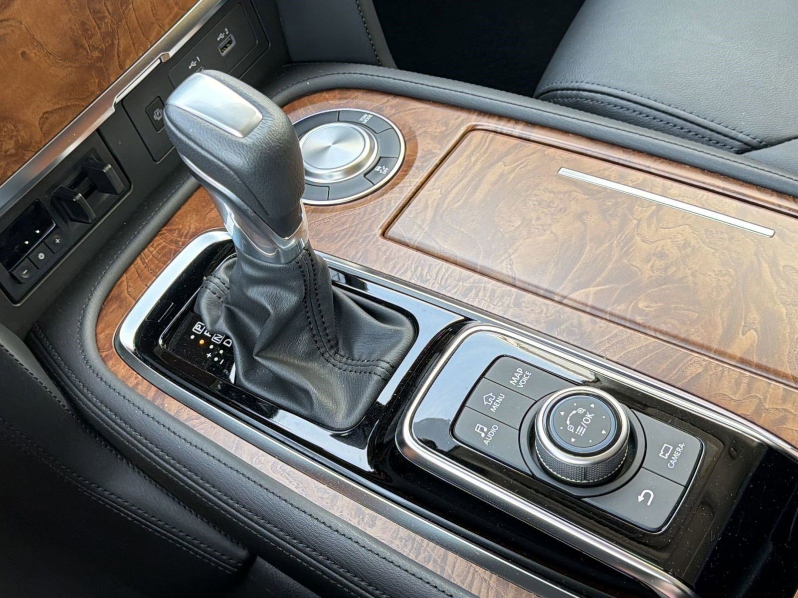 Used 2022 Nissan Armada SL image 18