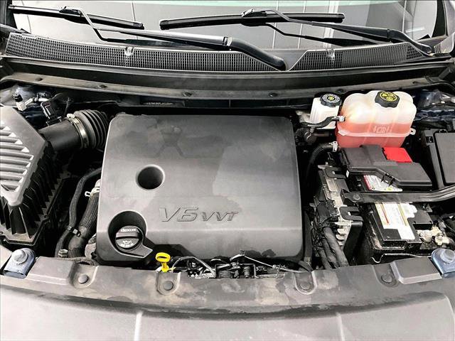 Used 2023 Chevrolet Traverse LT FWD image 11