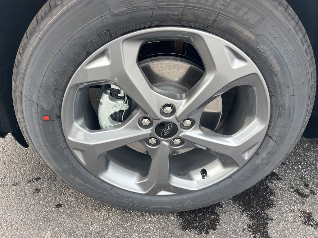 New 2026 Ford Escape ST-Line image 9