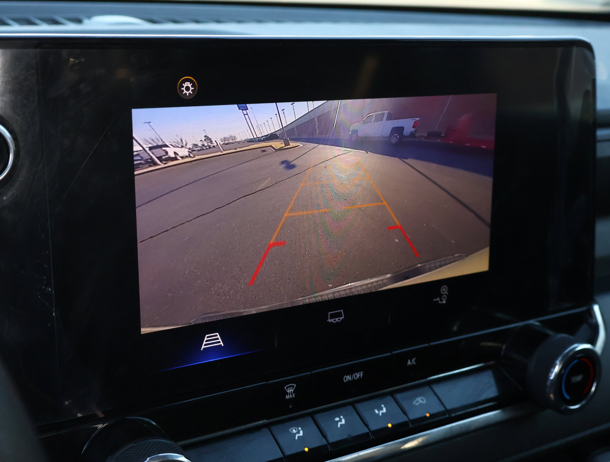 Used 2023 Chevrolet Colorado W/T image 5