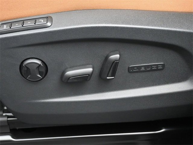 New 2025 Volkswagen ID. Buzz Pro S image 18