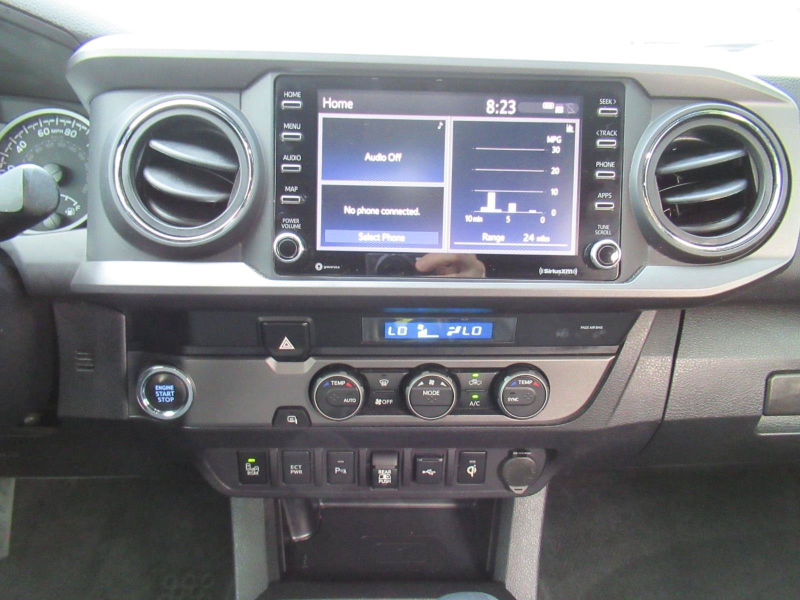 Used 2022 Toyota Tacoma TRD Sport w/ Technology Package RWD image 14