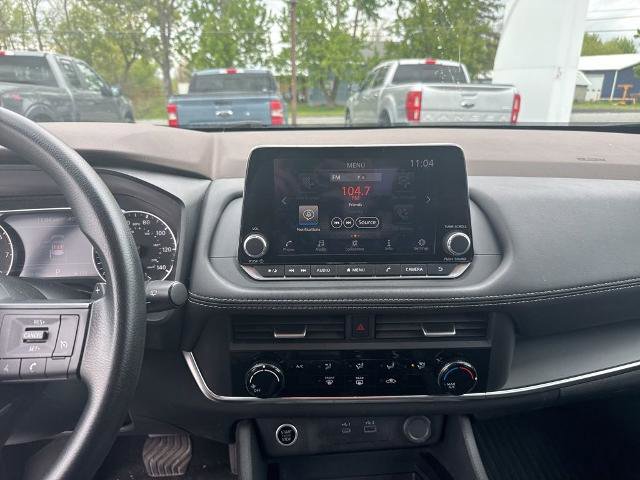 Used 2023 Nissan Rogue S AWD/4WD image 15