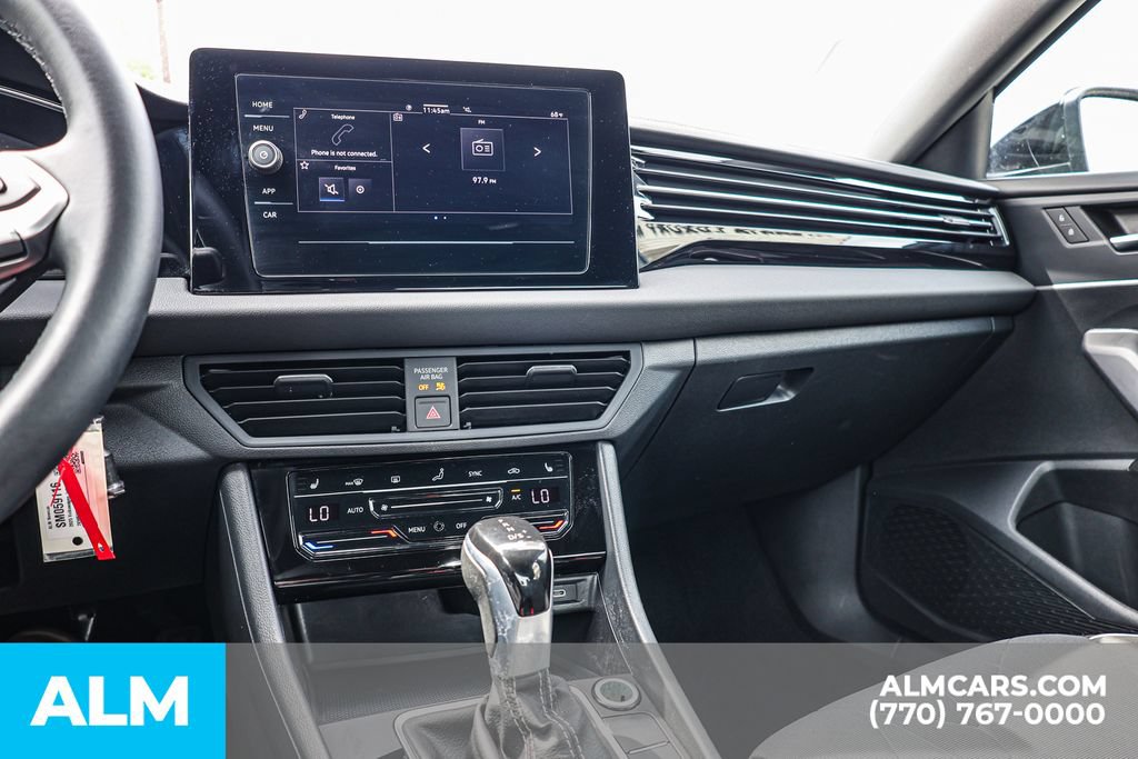 Used 2025 Volkswagen Jetta Sport FWD image 36
