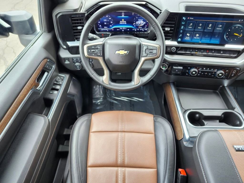 Used 2024 Chevrolet Silverado 3500 High Country AWD/4WD image 11