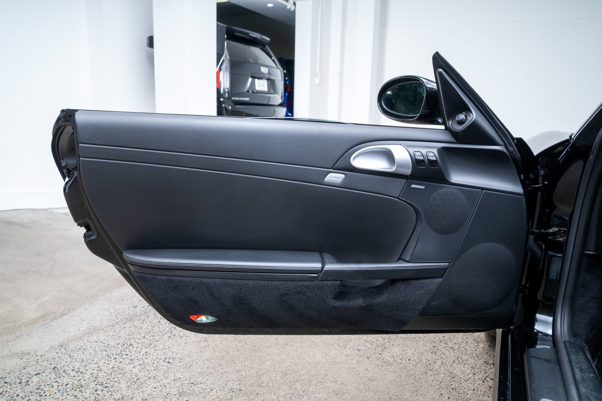 Used 2006 Porsche Cayman S RWD image 14