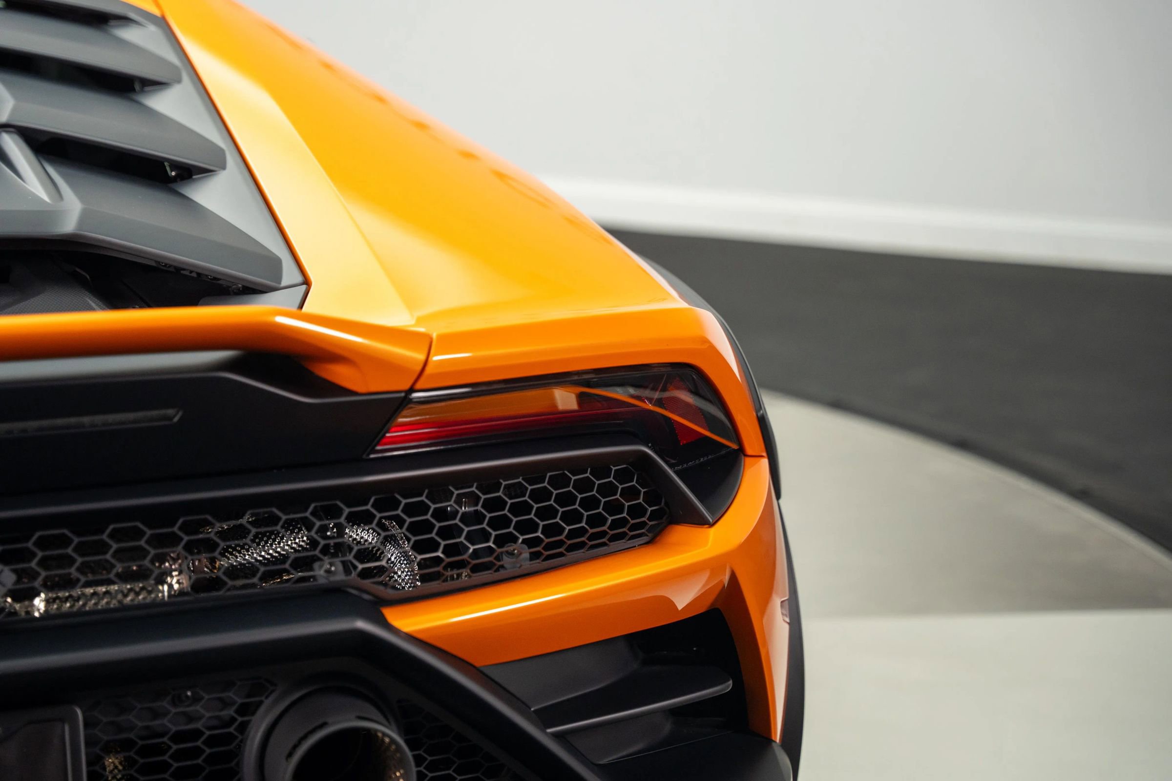 Used 2023 Lamborghini Huracan Sterrato image 19